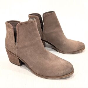 HINGE Women's Tan Suede Leather Ankle Boots Booties Size 8.5